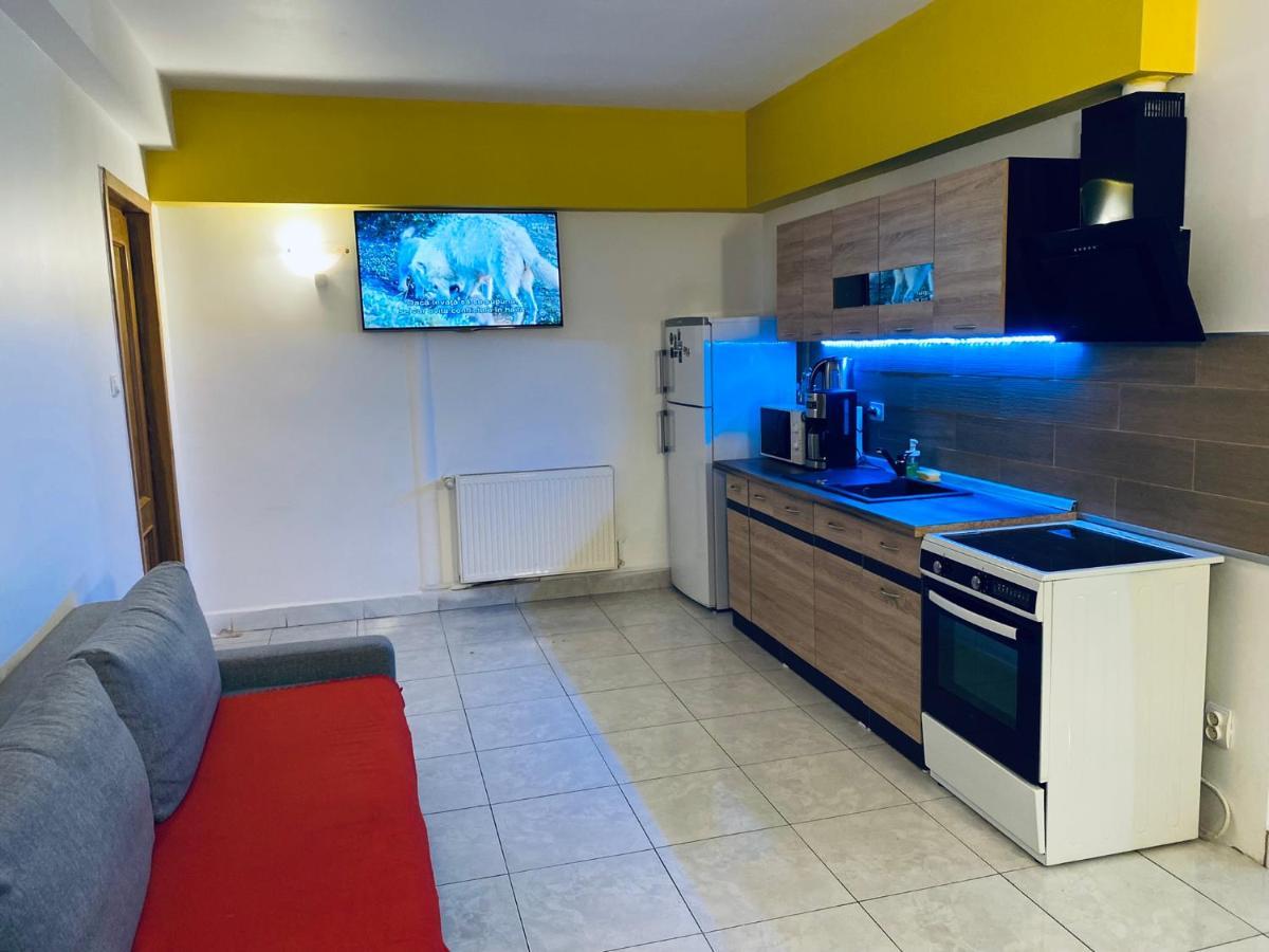 The Lincoln Suites - Central Shabbat Friendly Apartments Бухарест Экстерьер фото