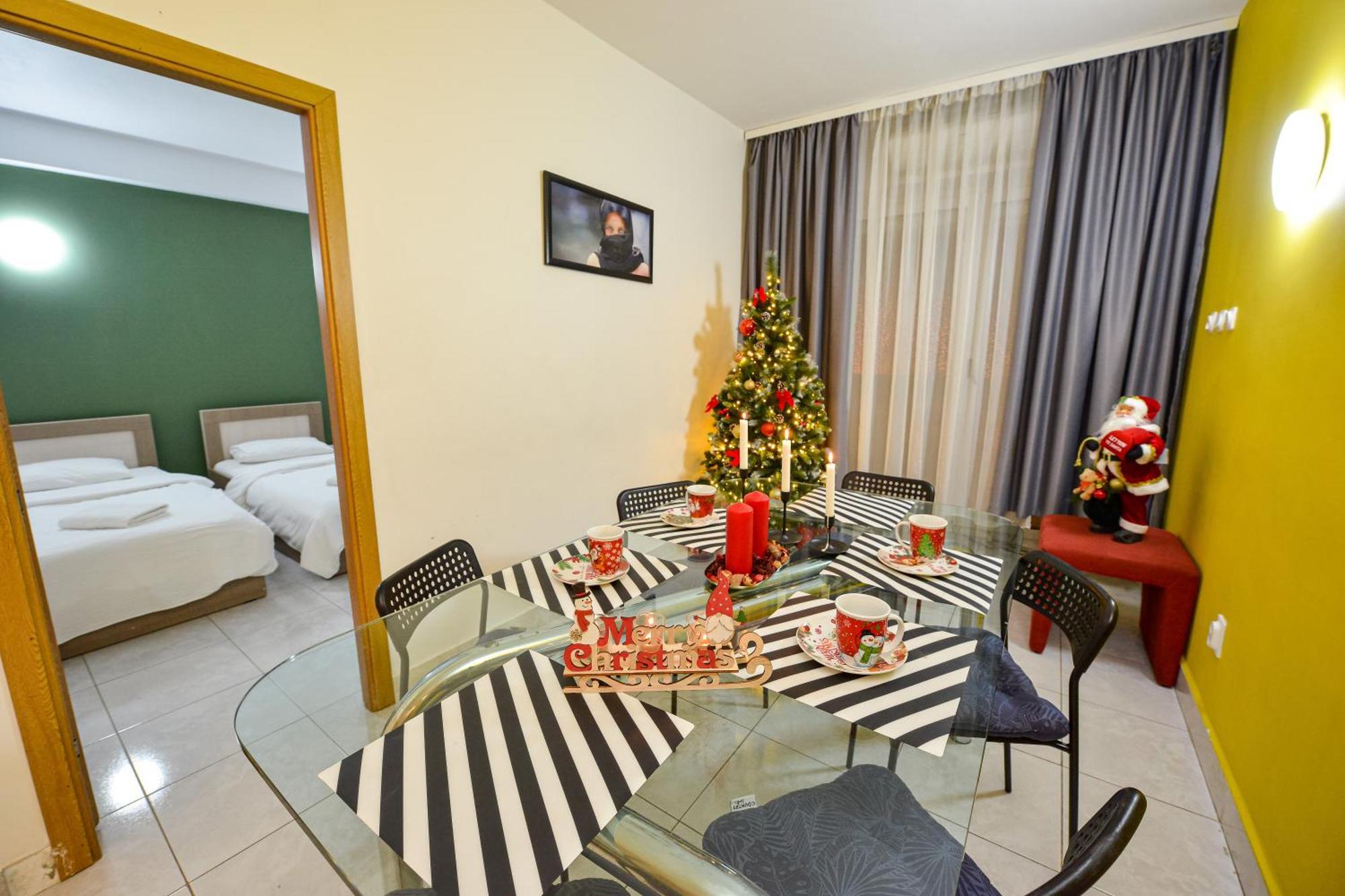 The Lincoln Suites - Central Shabbat Friendly Apartments Бухарест Экстерьер фото