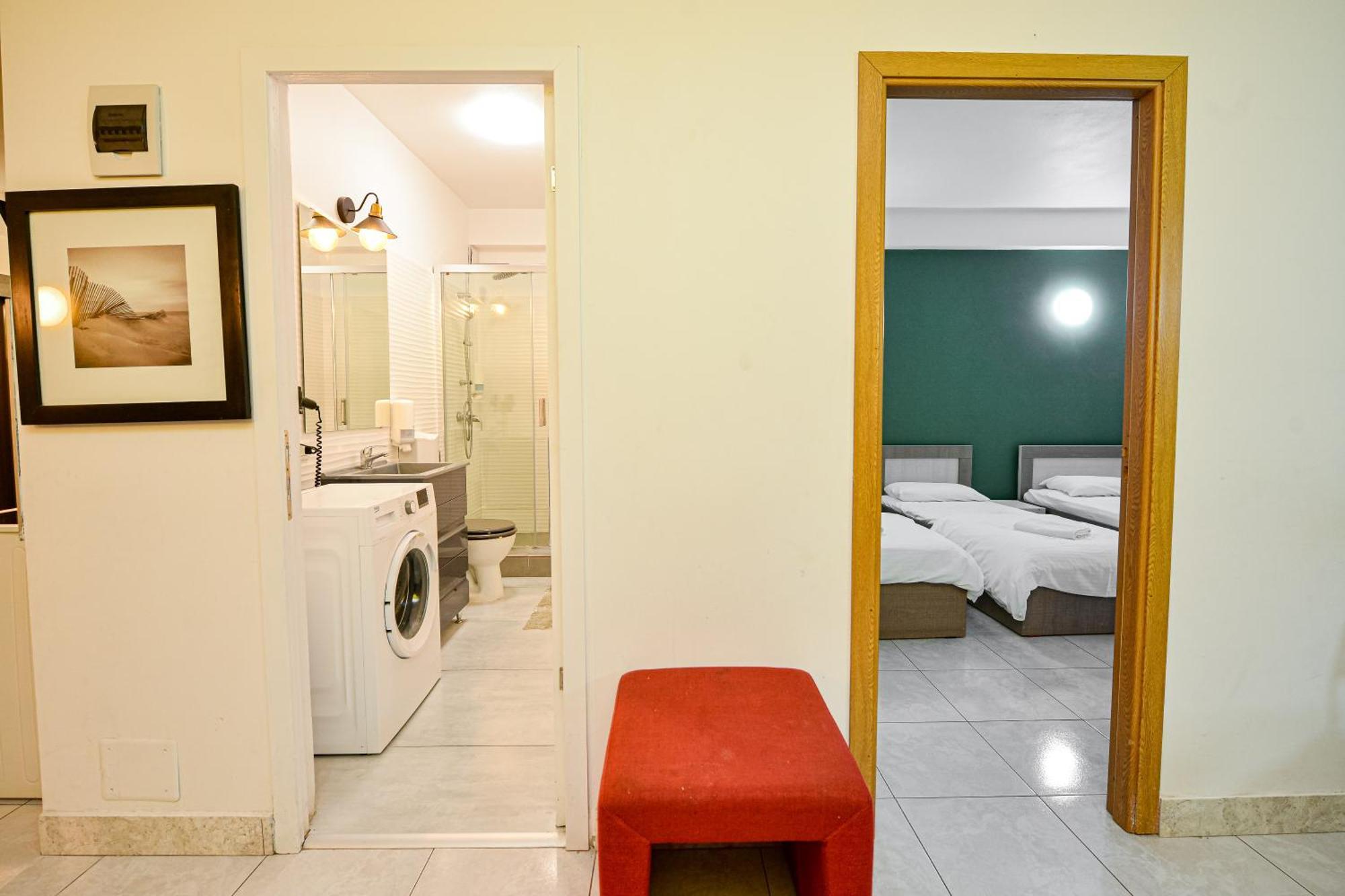 The Lincoln Suites - Central Shabbat Friendly Apartments Бухарест Экстерьер фото