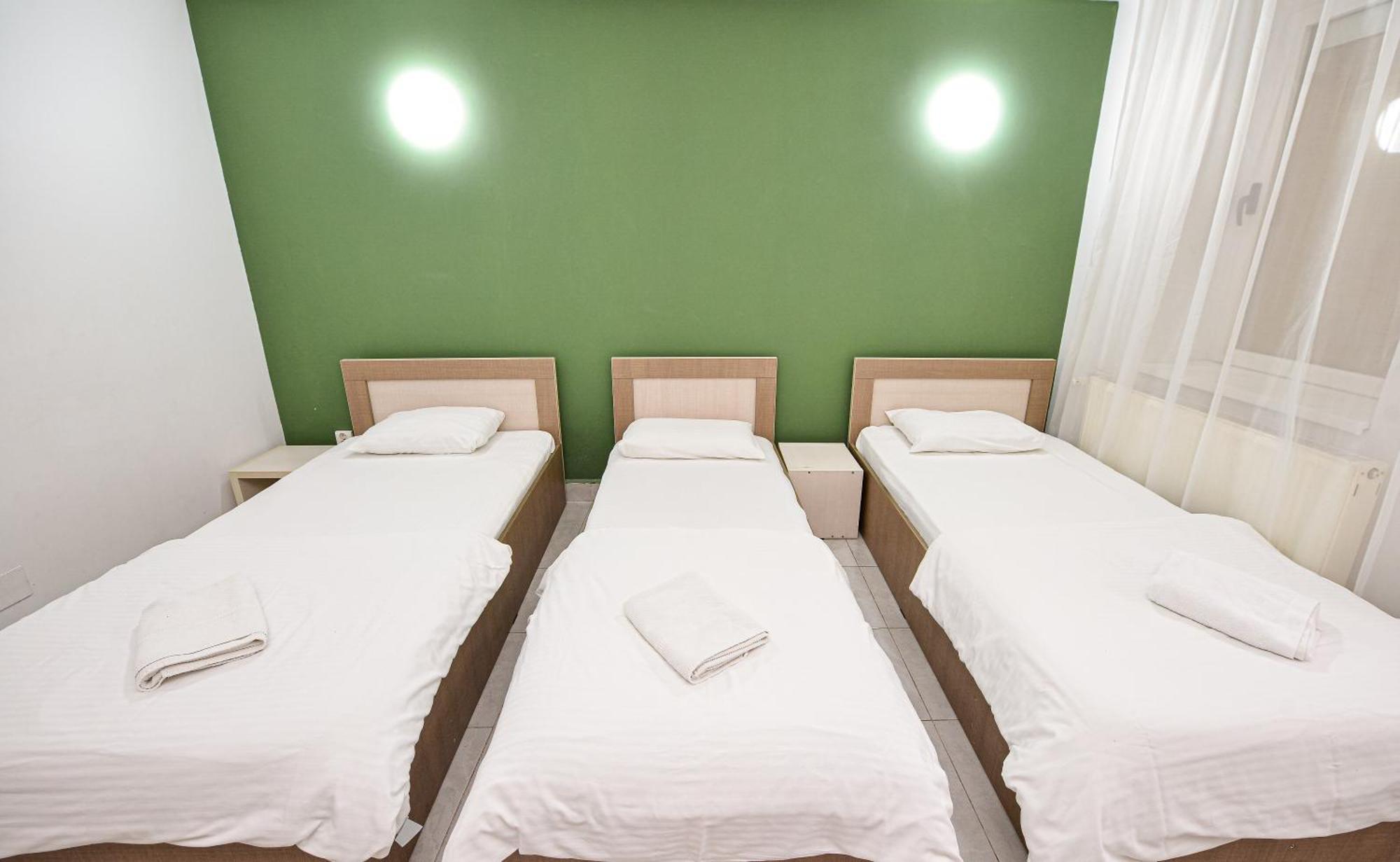 The Lincoln Suites - Central Shabbat Friendly Apartments Бухарест Экстерьер фото